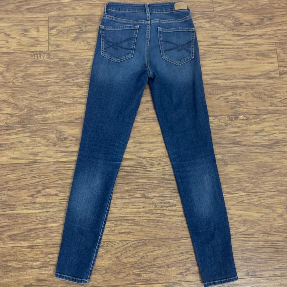 Jeans - Picture 2 of 4